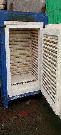 K&F 24 cu ft electric fixed hearth kiln, placing 3 ft wide x 2ft deep x 4ft high